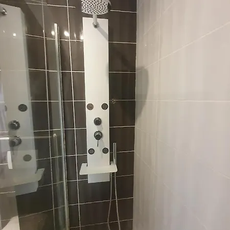 Hypercentre Proche Gare Sncf, Port, Plage, Marche Provencal - Wifi Apartment Toulon